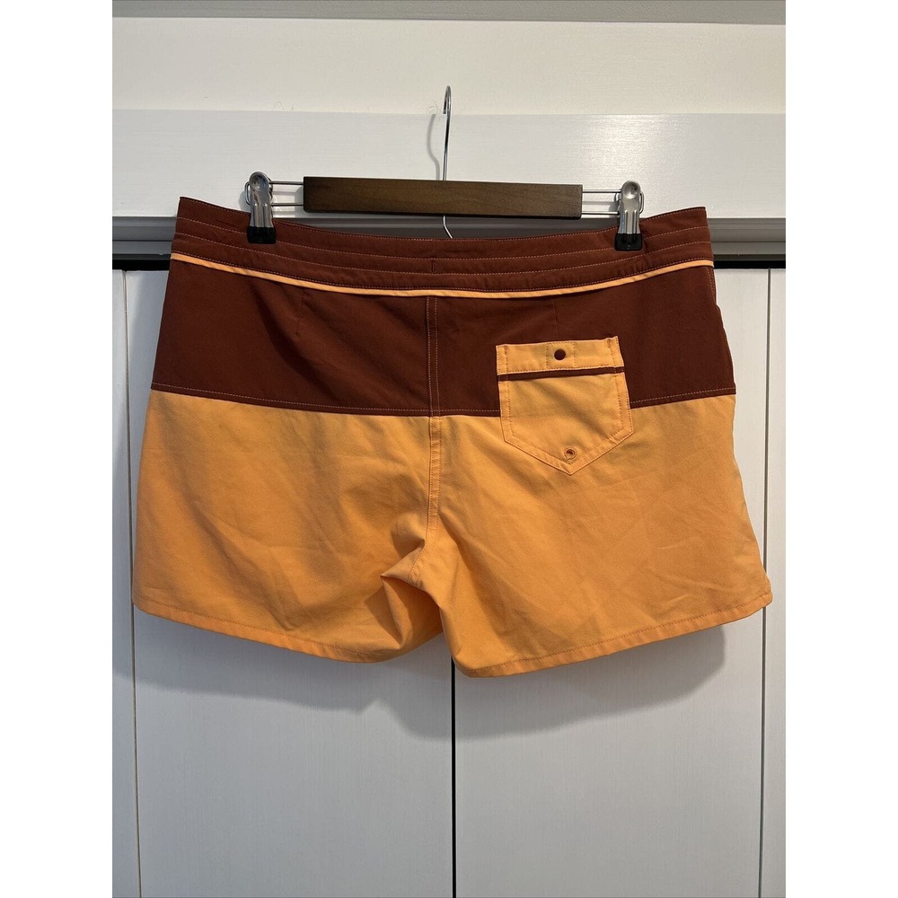 Patagonia Women's Sz 12 UNLINED Wavefarer Board Shorts SURF/SWIM/HIKE Colorblock - Picture 4 of 6